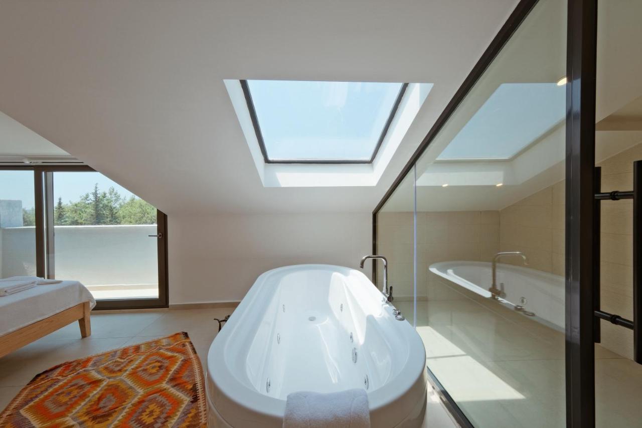 Villa Neo With 2 Private Pools, Bbq, Jacuzzi And Sauna Фетхіє Екстер'єр фото